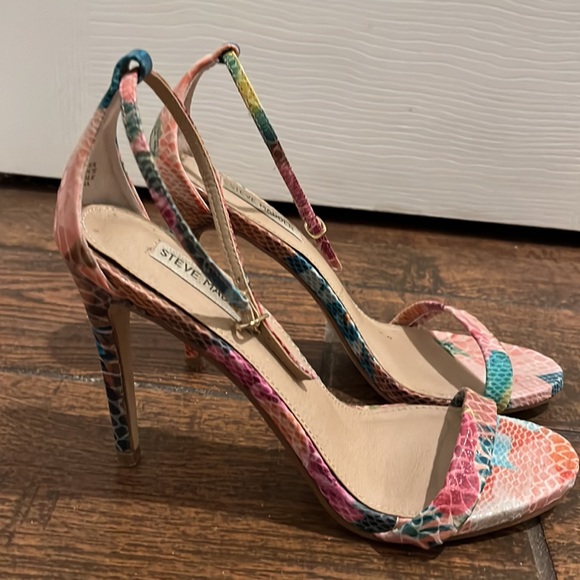 Fun pastel shoes. Stecy by Steve Madden, 8.5. Like New! - Picture 6 of 6